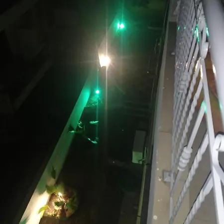 Althea & Διαμέρισμα