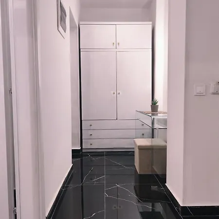 Althea & Apartment