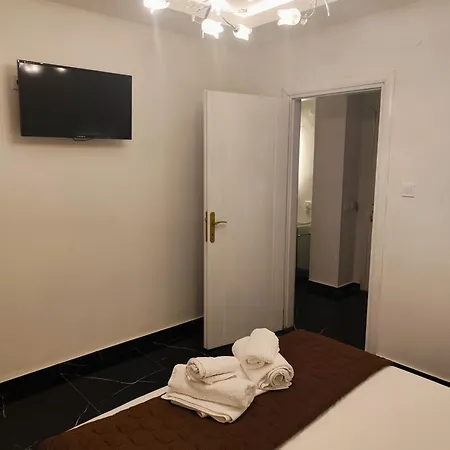 Althea & Apartament *
