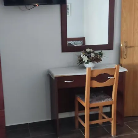Apartman Althea & *